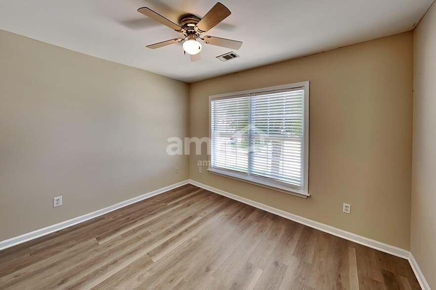 Building Photo - 5235 Fieldgate Ridge Dr