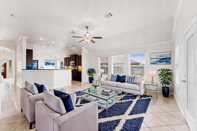 Building Photo - 2043 Plum Rose Ln