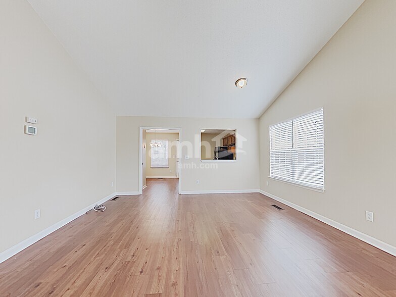 Building Photo - 7209 Cedar Forest Dr