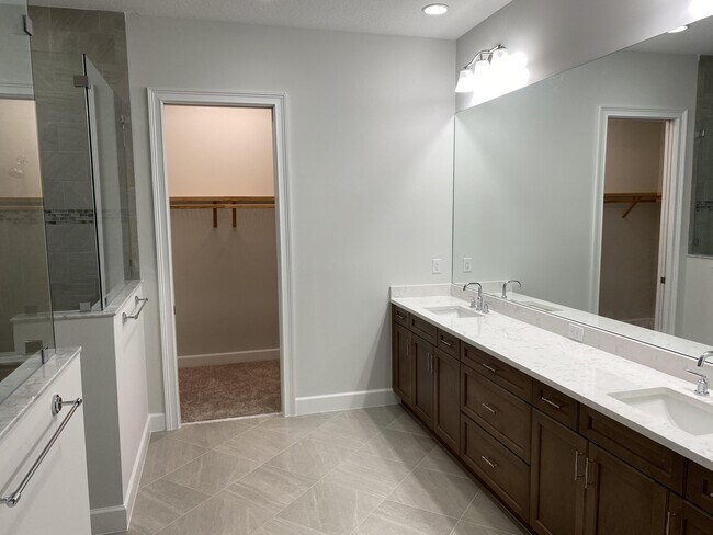 Building Photo - 4685 Estates Cir