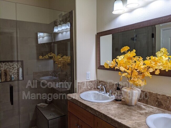 Building Photo - 17991 Lost Canyon Rd