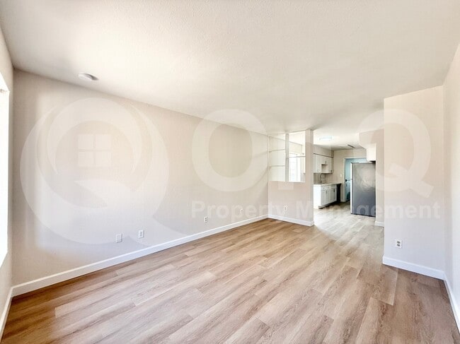 Building Photo - 27 W Inglewood St