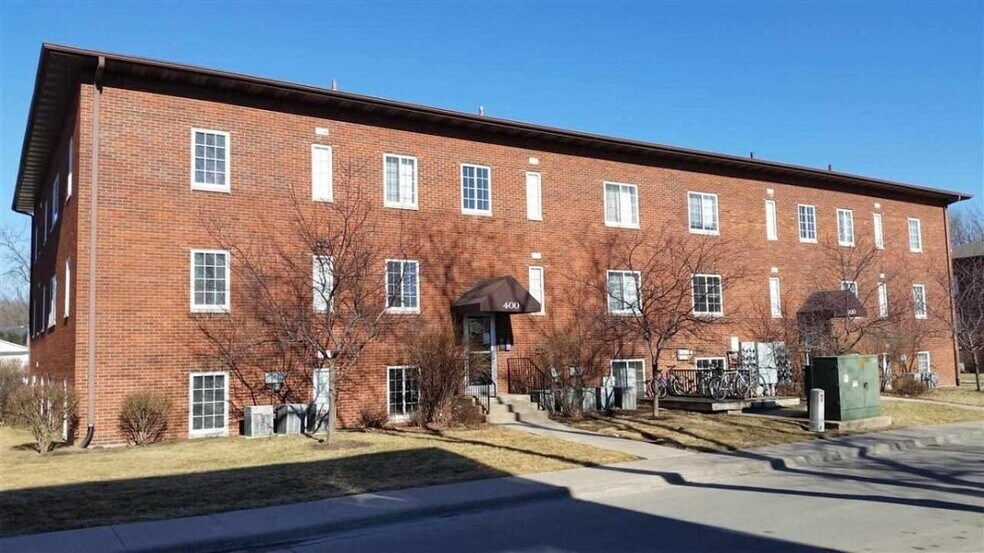 Building Photo - 500 Grandview Ct