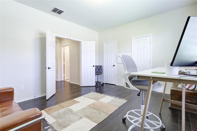Building Photo - 920 Autumn Sage Way