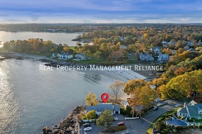 Building Photo - 19 Bayview Ave