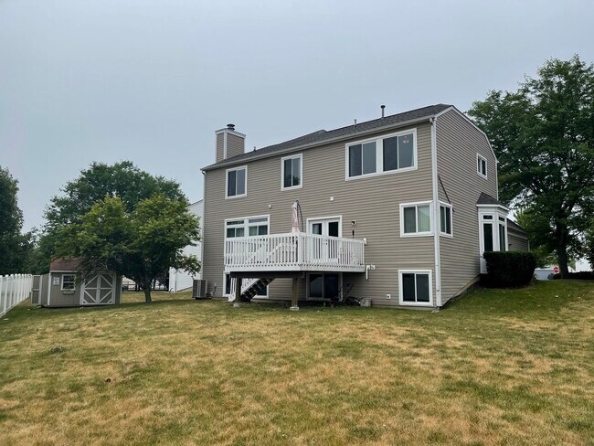 Building Photo - 2205 Clipper Ct