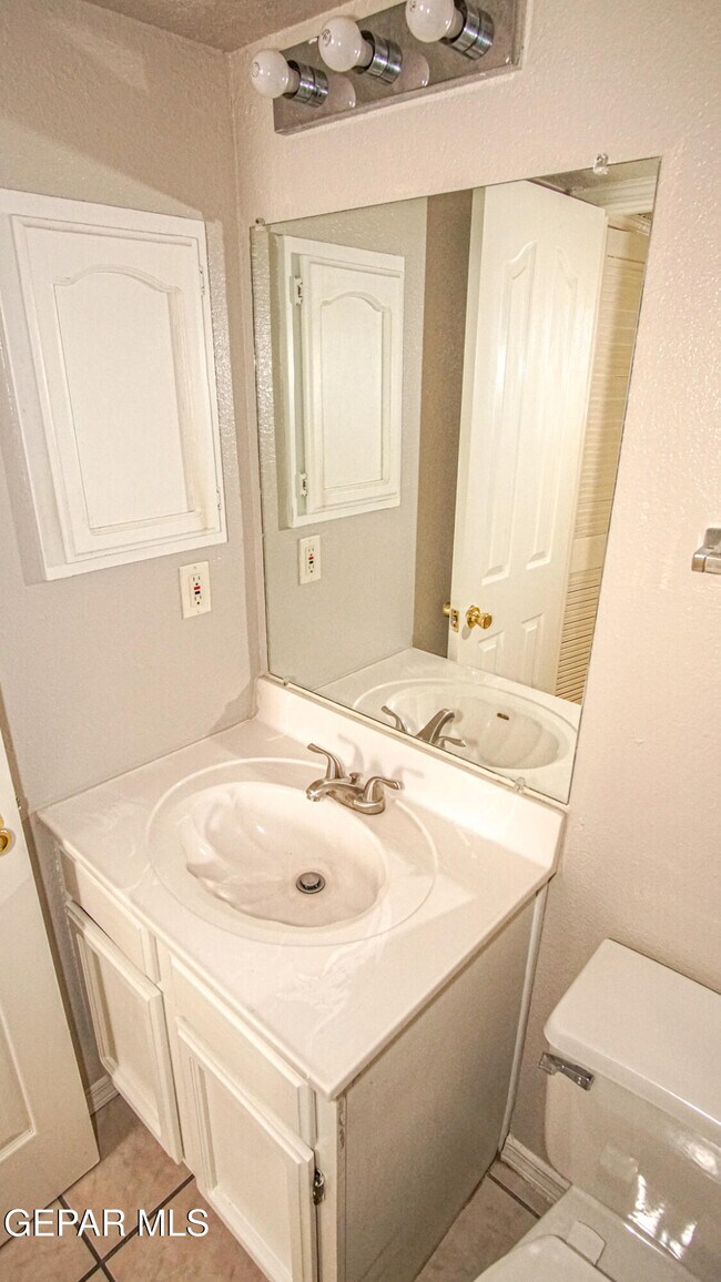 Building Photo - 7481 Umbria Dr