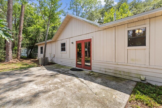 Building Photo - 2620 NW 48 Pl