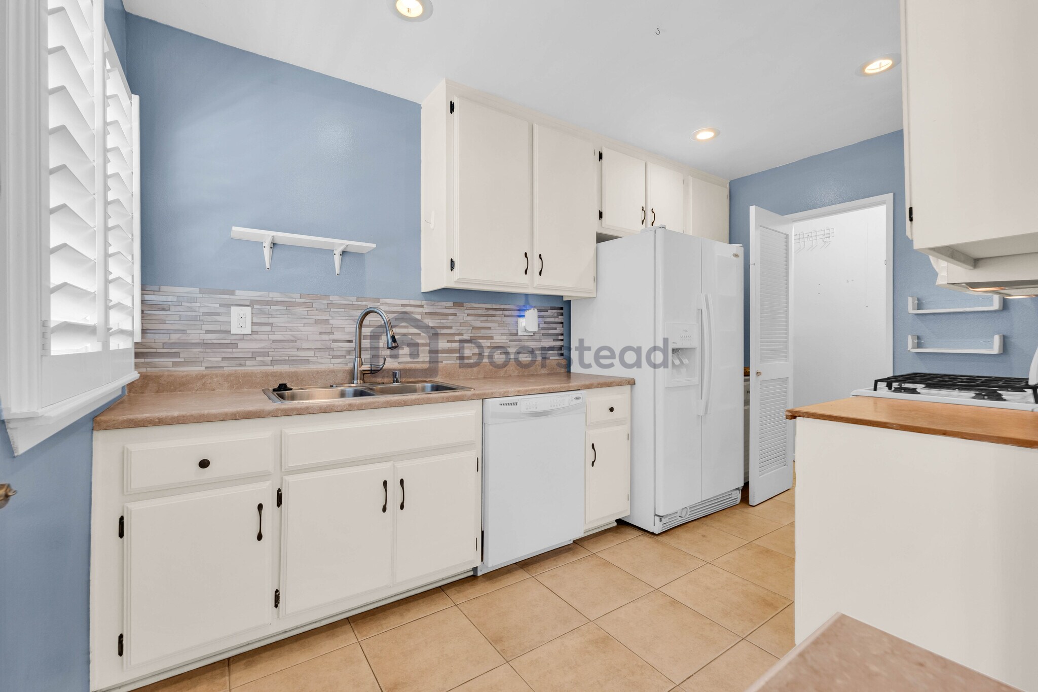 Building Photo - 5835 Bowcroft St