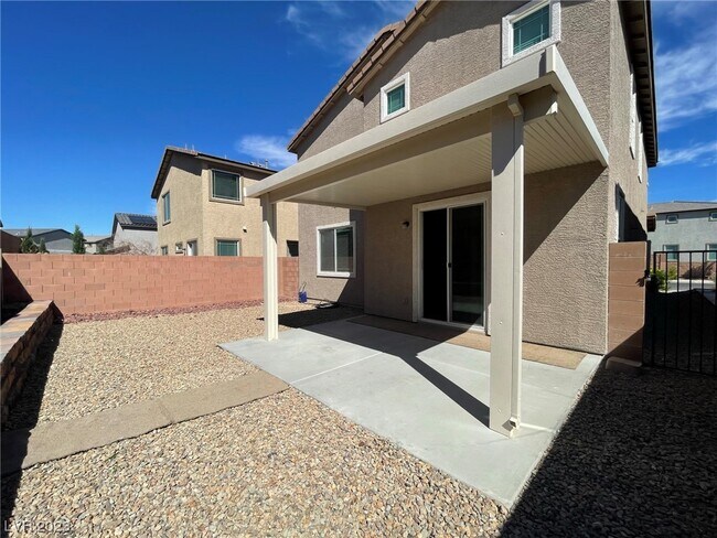 Building Photo - 6124 Castle Gardens Ave