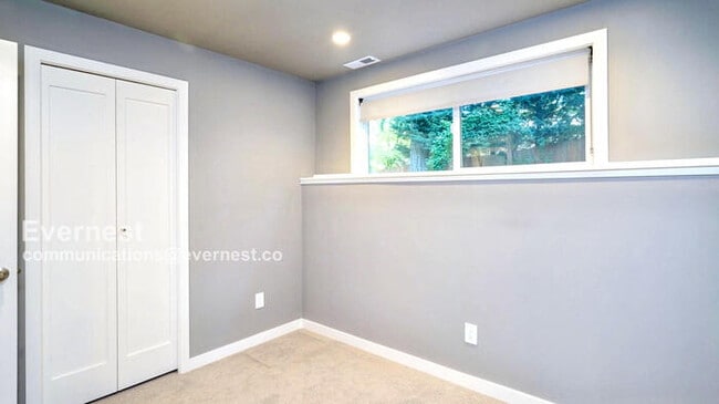Building Photo - 13787 NE 77th Pl