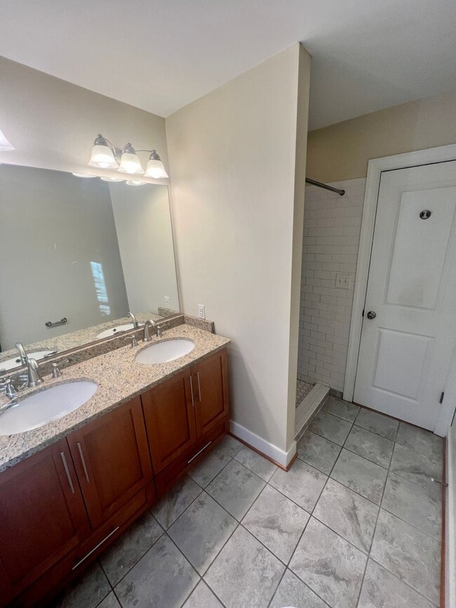 Building Photo - 3016 Patterson Ave