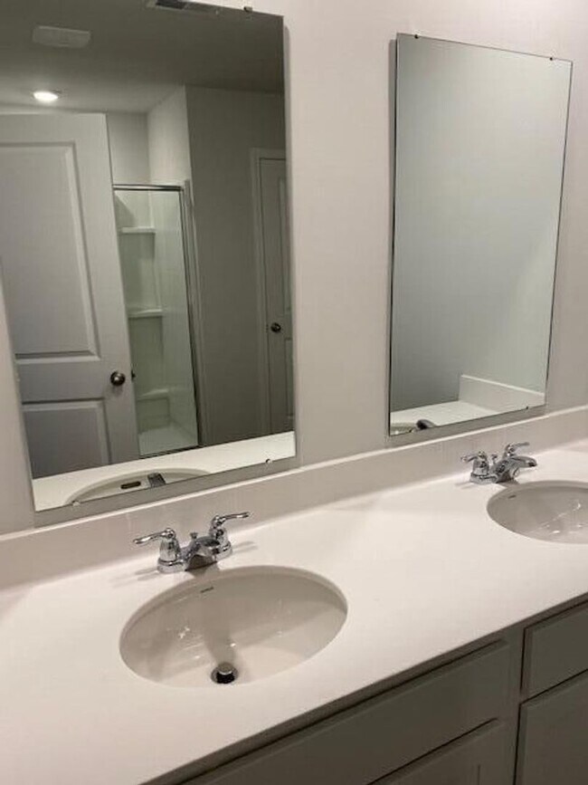 Building Photo - Cane Bay 4BR in Pine Hills Subdivision