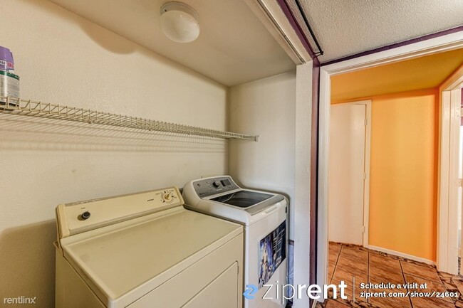 Building Photo - 2 br, 2 bath Condo - 1520 Ben or St, Las V...