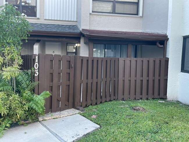 Building Photo - 10302 NW 9th St Cir