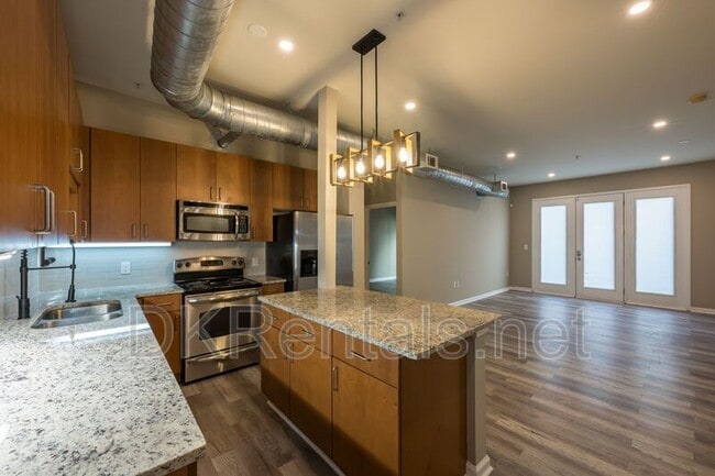 Building Photo - 5300 Peachtree Rd