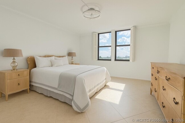 Building Photo - 3460 S Ocean Blvd