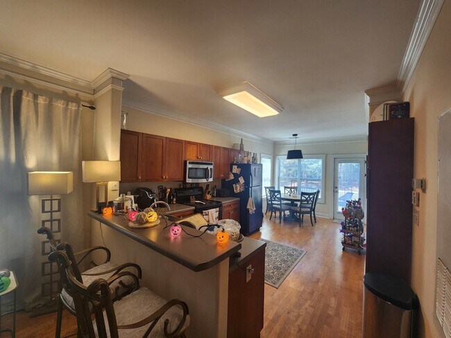 Building Photo - 165 Artisan Pl