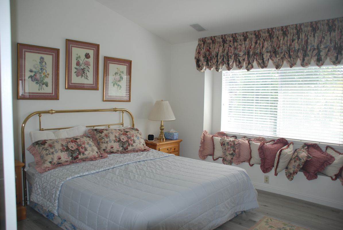 Building Photo - 16236 Peppertree Ln