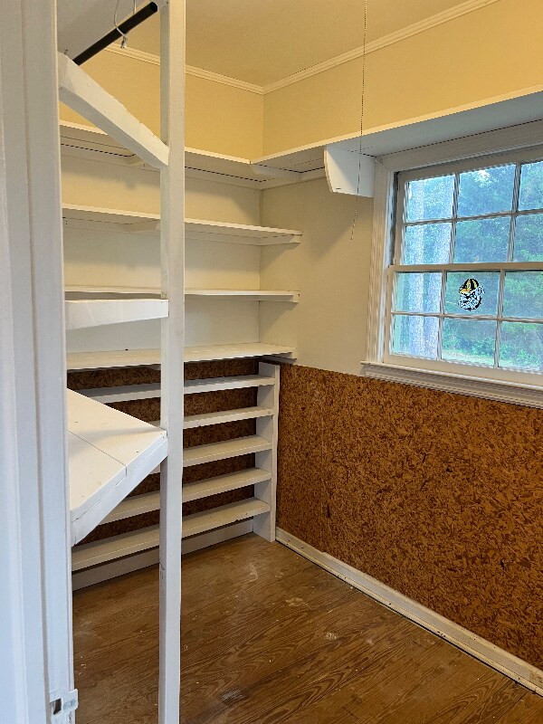 Building Photo - 830 North Ave