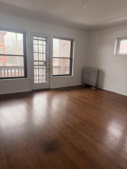 Building Photo - 5141 S Ellis Ave