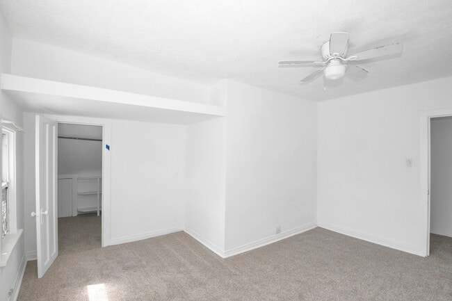 Building Photo - 235 N Ardmore Ave