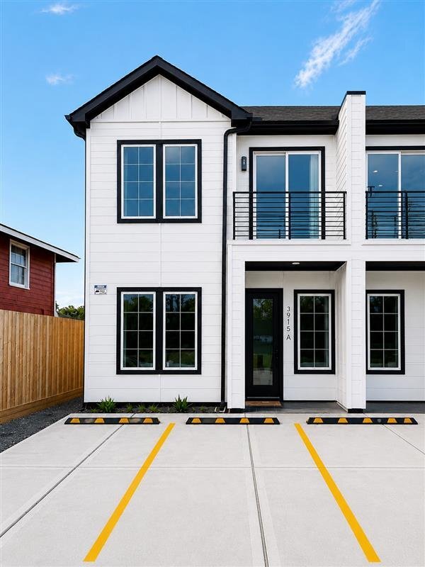 Building Photo - 3915 Tuam St