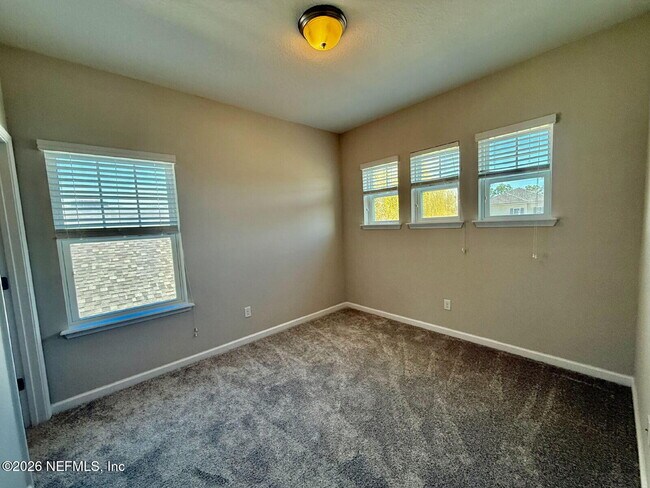 Building Photo - 2153 Eagle Talon Cir