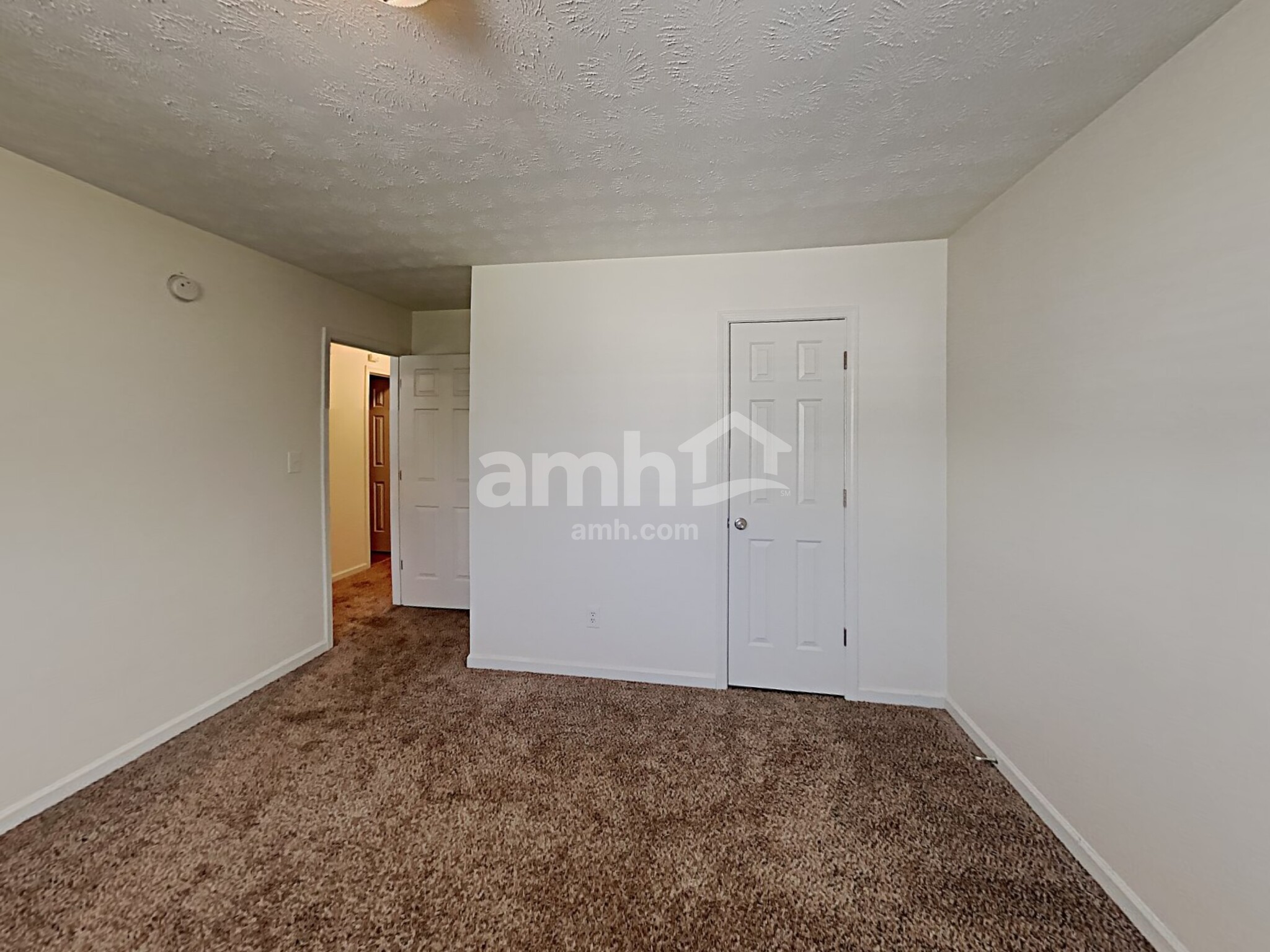 Building Photo - 137 Solomon Dr