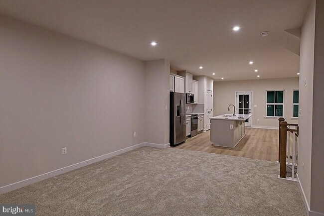Building Photo - 9390 Tanfield Dr
