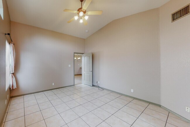 Building Photo - 745 Valley Meadows Dr