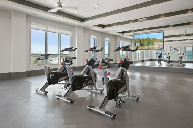 Building Photo - 1515 Flournoy Lp