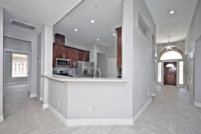 Building Photo - 21015 Eagle Bend