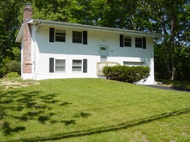 Building Photo - 15 Arrowhead Ln