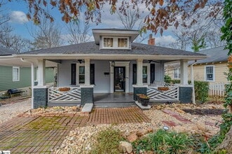 Building Photo - Beautiful 3-Bedroom, 2-Bath Bungalow with ...