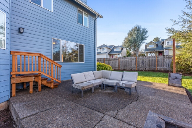 Building Photo - 2851 Cleveland Ave NW