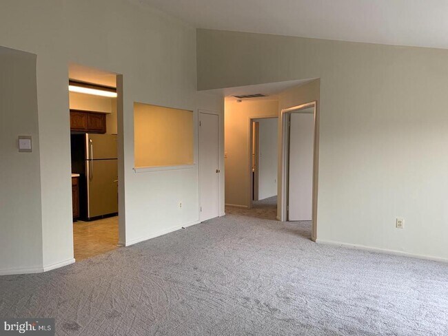 Building Photo - 106 Lassen Ct