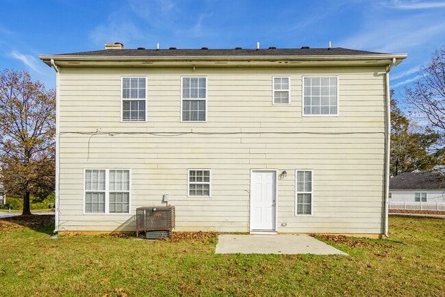 Building Photo - 5357 Jerome Rd