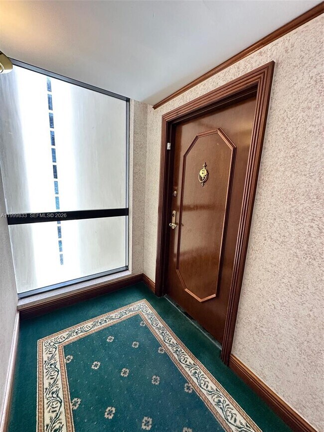 Building Photo - 5757 Collins Ave