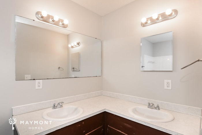 Building Photo - 116 Coolstream Dr