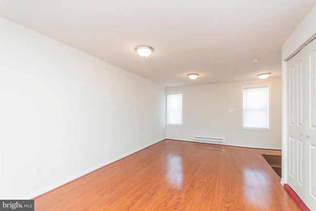Building Photo - 2079 E Tioga St