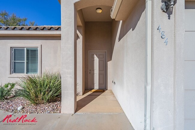 Building Photo - 484 N 2480 W