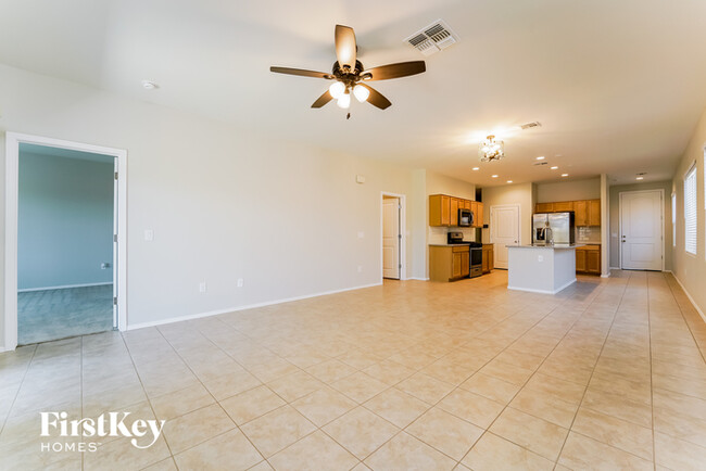 Building Photo - 7519 S Via Rancho La Costa