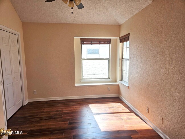 Building Photo - 11235 Kachina Dr
