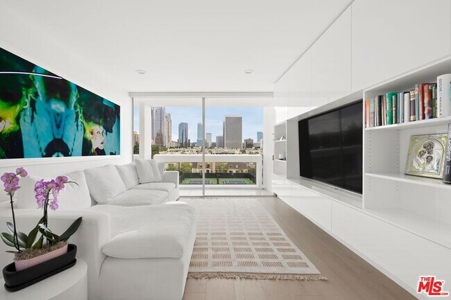 Building Photo - 2222 Ave of the Stars