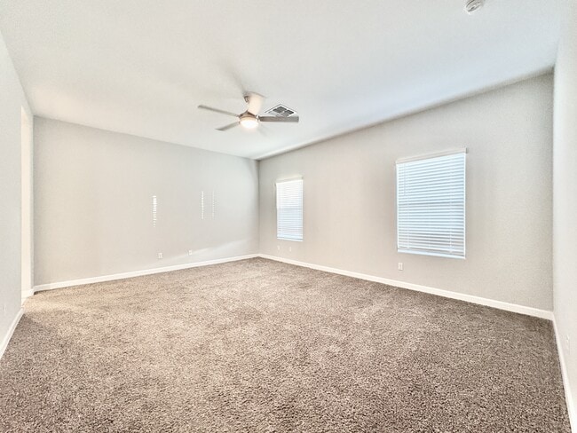 Building Photo - 9383 W Desert Bighorn Trail