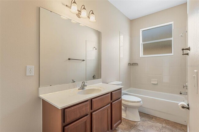 Building Photo - 600 Michigan Estates Cir