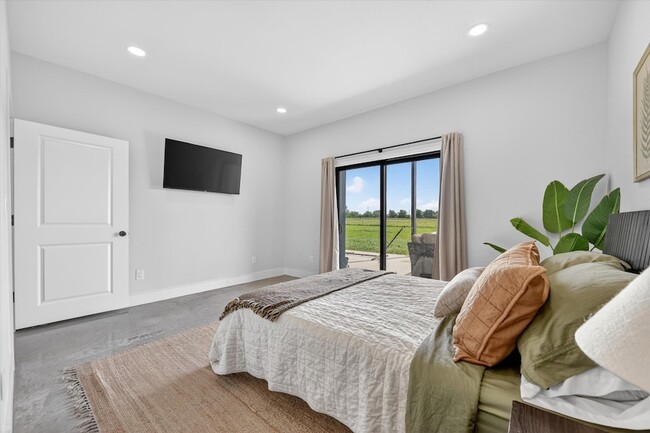 Building Photo - 9082 Wolf Run