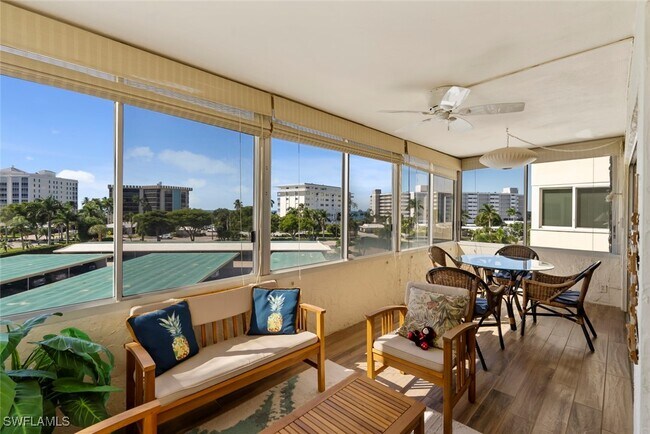 Building Photo - 3420 Gulf Shore Blvd N