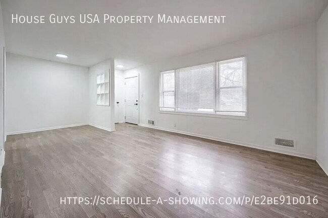 Building Photo - 11409 E 31st St S